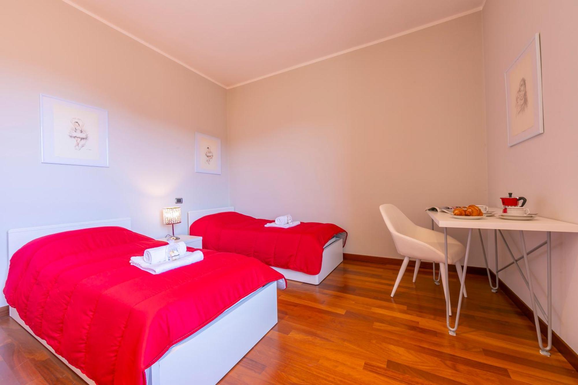 Appartamento Il Golfo Lake View - Happy Rentals Laveno Kültér fotó