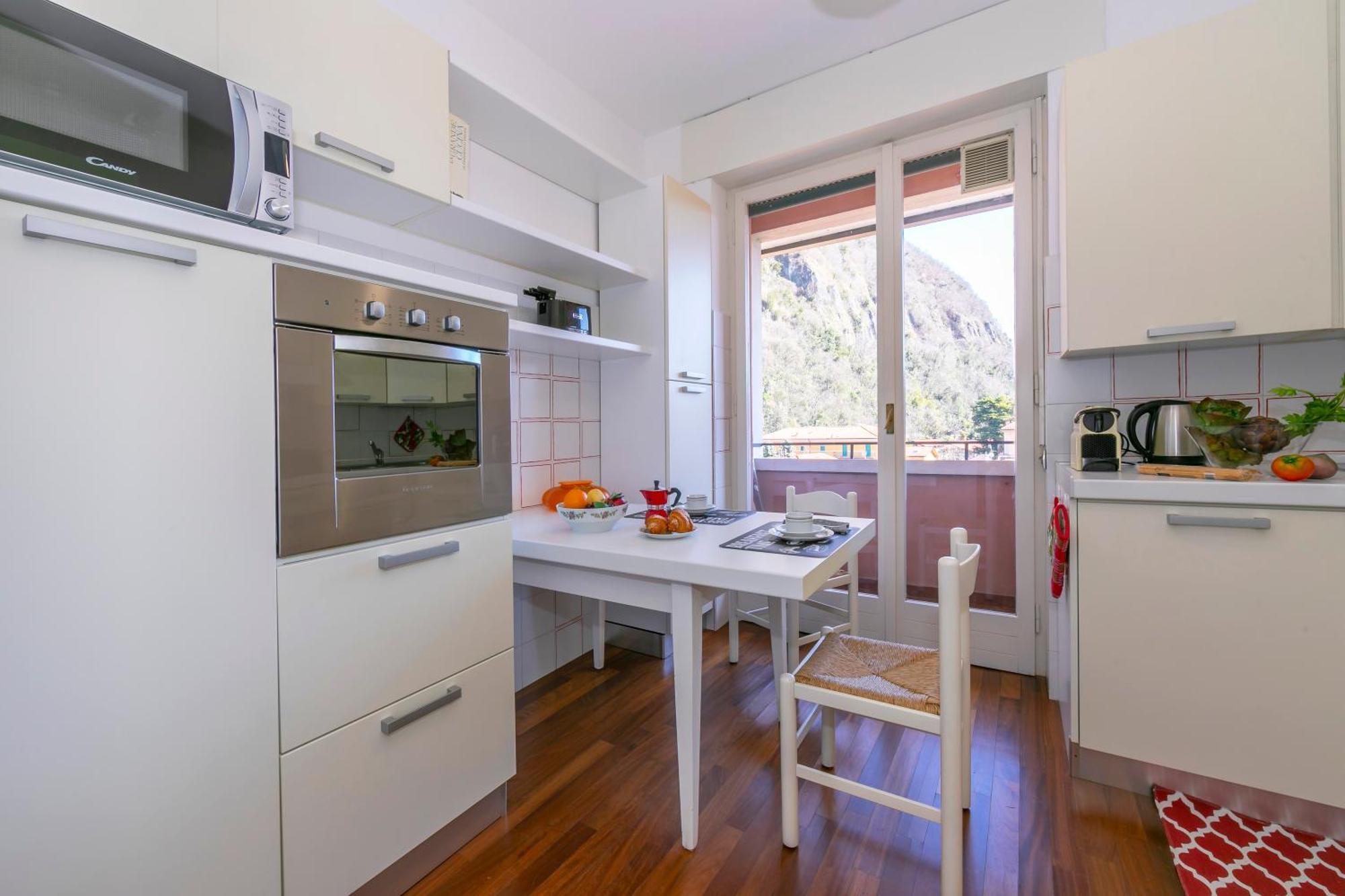 Appartamento Il Golfo Lake View - Happy Rentals Laveno Kültér fotó