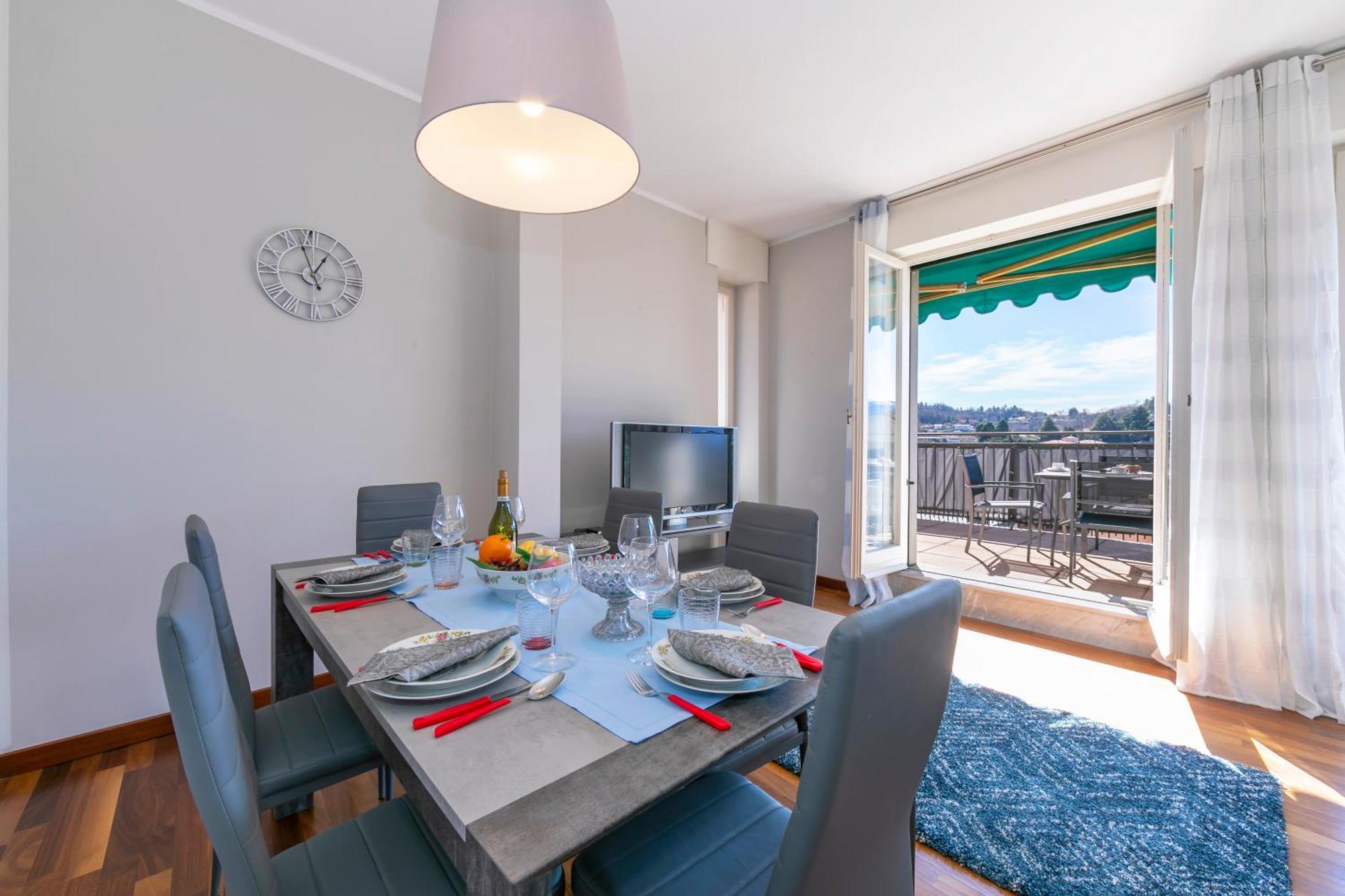 Appartamento Il Golfo Lake View - Happy Rentals Laveno Kültér fotó
